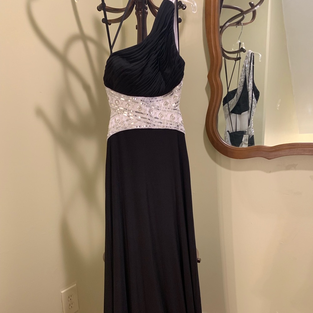 Black Prom Dress